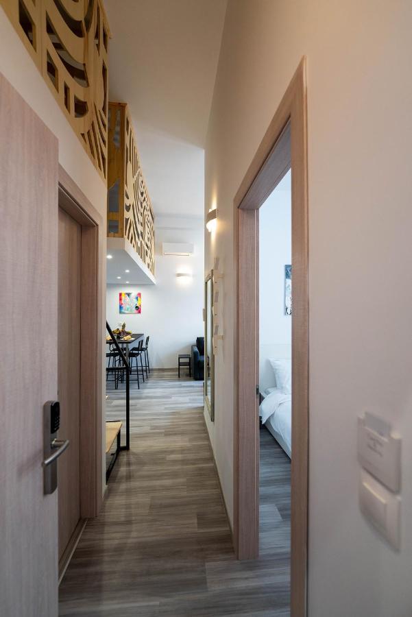 Central Suites Aegina 1 Exterior photo